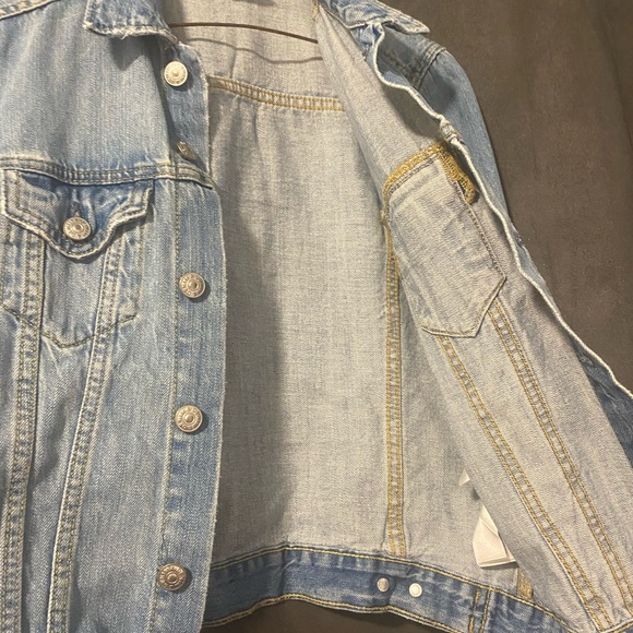 Jean Jacket - Picture 3 of 4